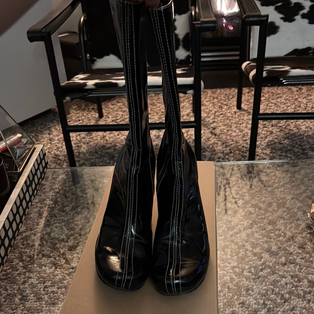 Black Women's Boots with White Stitching